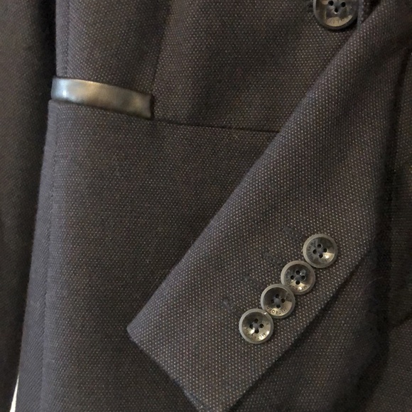 Mexx navy blue blazer - gorgeous! - Picture 4 of 5